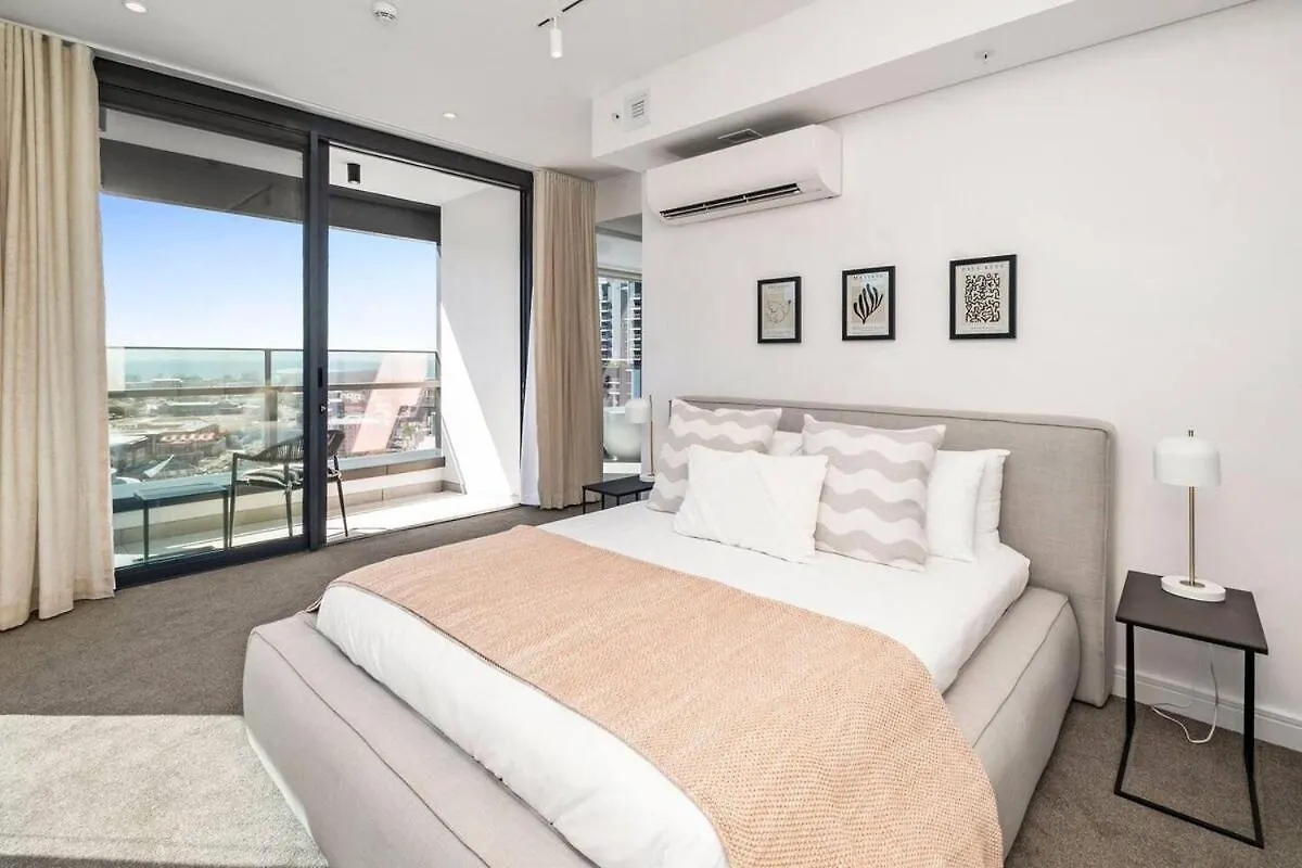 Daire Exquisite 2 Bedroom Penthouse At The Rubik Cape Town